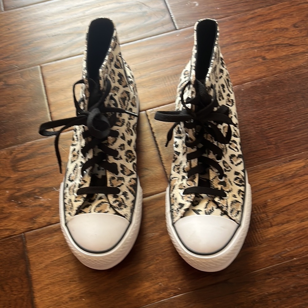 platform cheetah heart converse